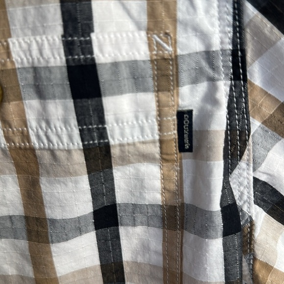 Men's Bundle of Brands Short Sleeve Button Down Shirts - Picture 7 of 11